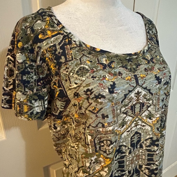 Lucky Brand pretty & comfy tee, size Large - Picture 3 of 5